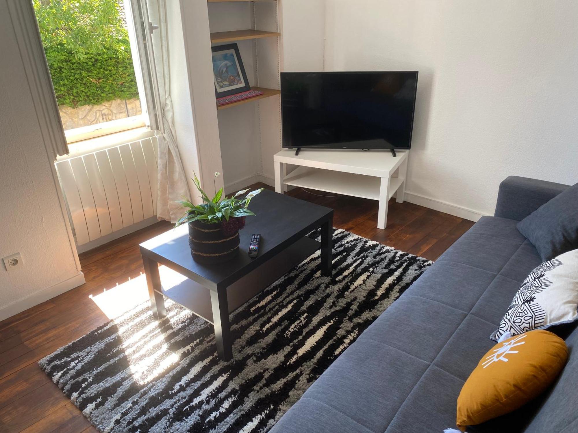 Haut De Jardin Dans Une Maison ดีจอง ภายนอก รูปภาพ