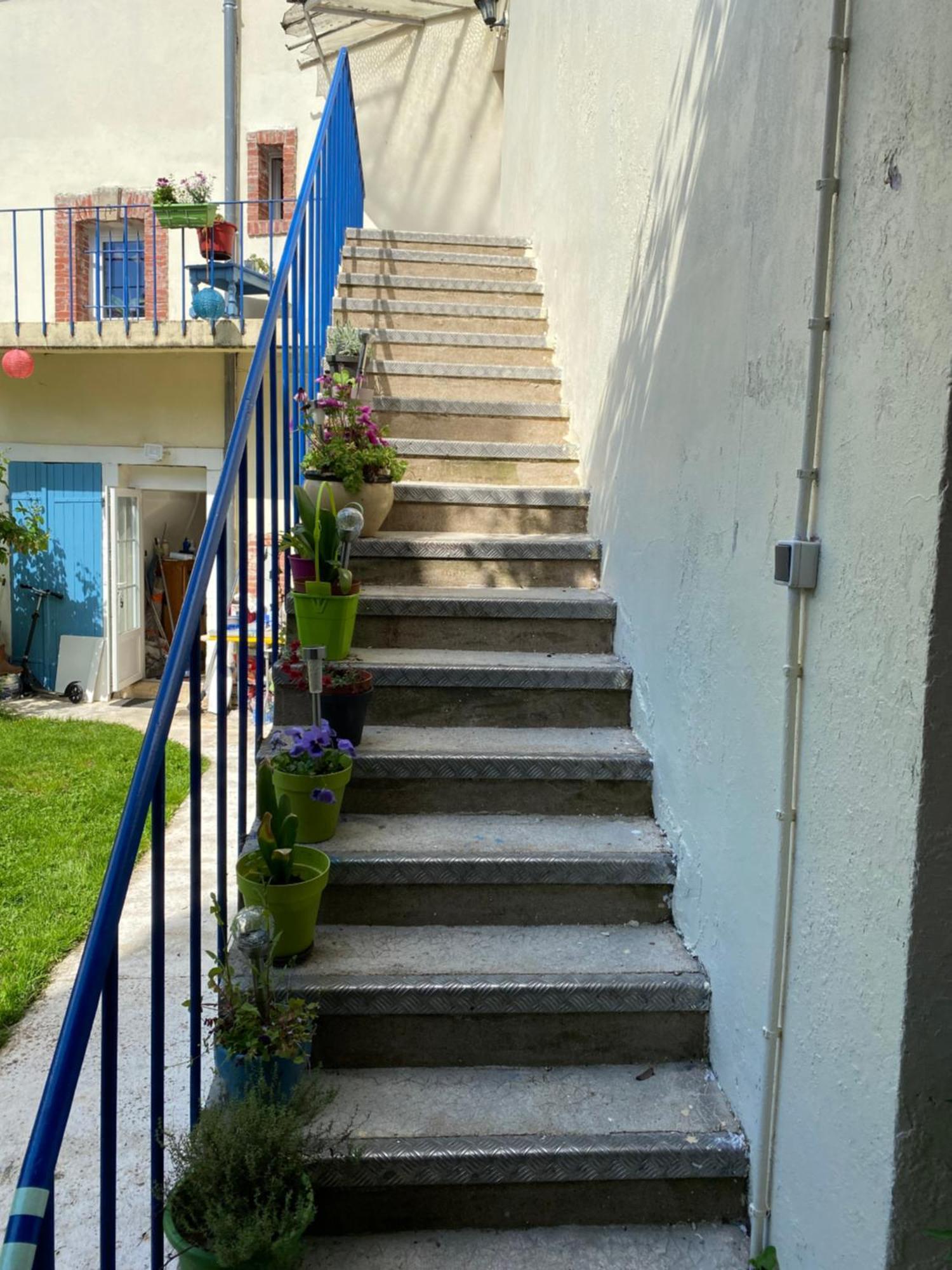Haut De Jardin Dans Une Maison ดีจอง ภายนอก รูปภาพ